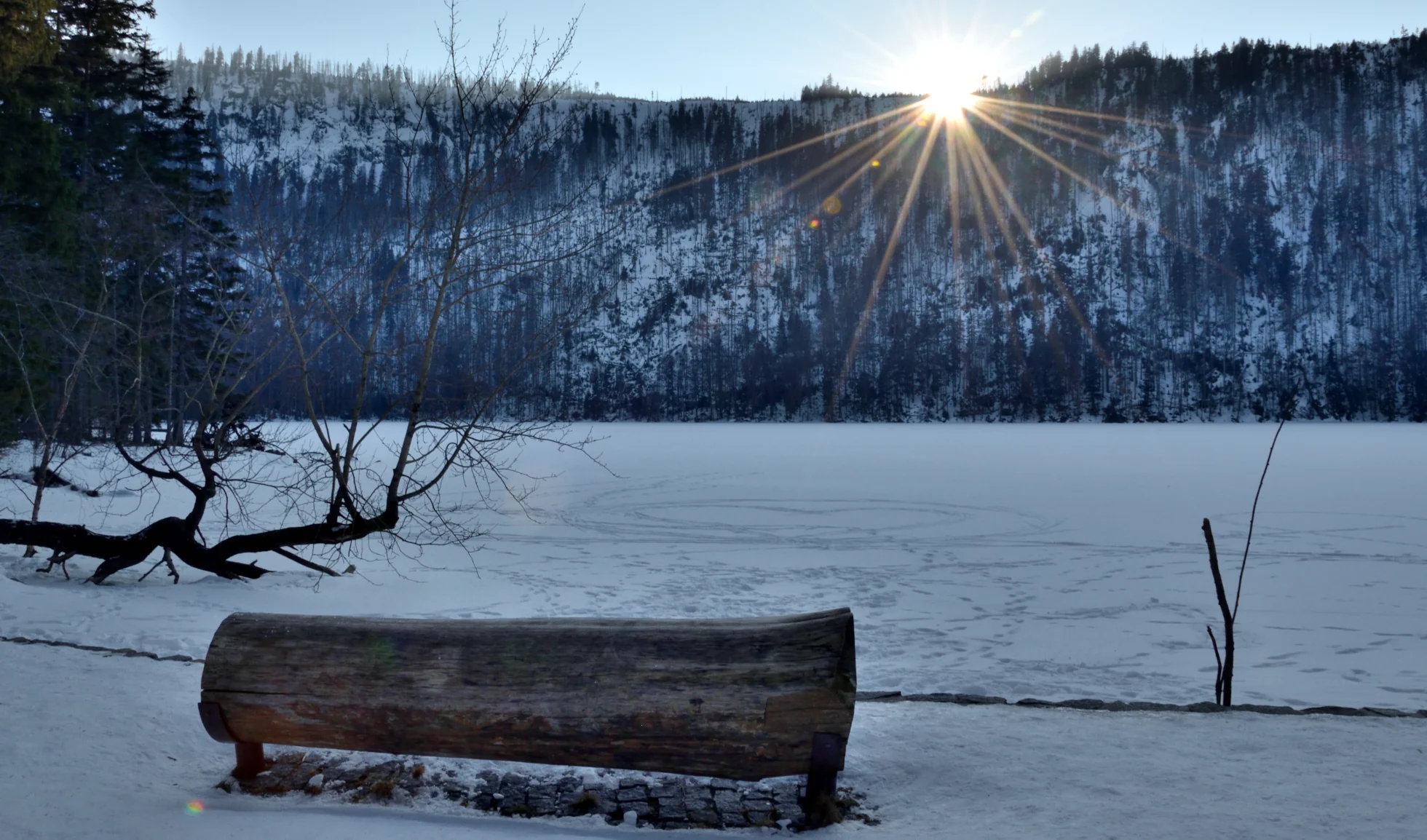 černé a čertovo jezero